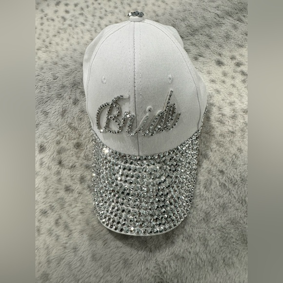 BRIDE CAP - Picture 2 of 2